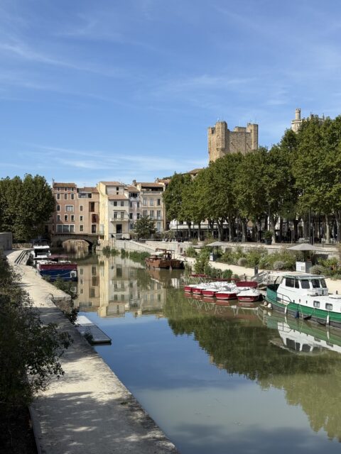 Het Canal de la Robine in het centrum van Narbonne